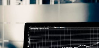 Kombiner interessen for bil med aksjer og trading Kombiner interessen for bil med aksjer og trading