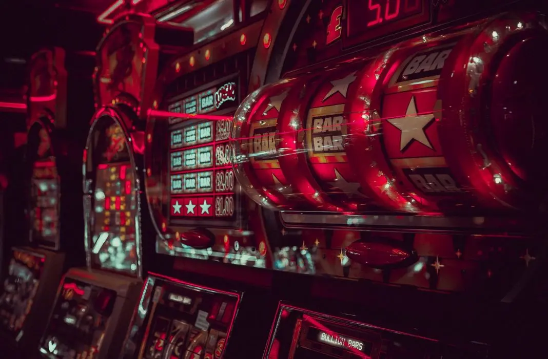 Topp 3 beste online spilleautomater med bilsport tema